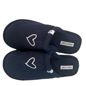 SALE NWT Navy Slippers Size 8 Memory Foam Indoor Outdoor Navy blue white heart